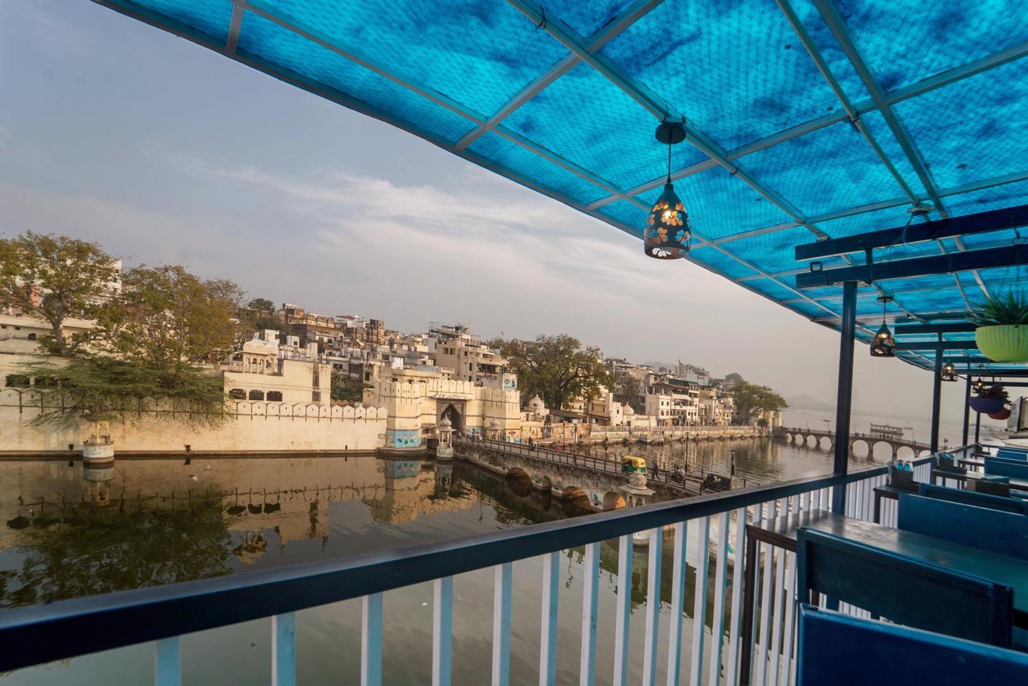 Venice View Hotel & Restaurant Udaipur Exterior photo